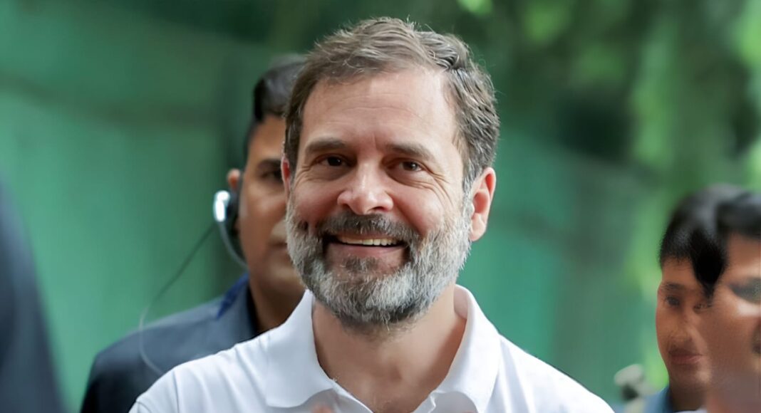 लखनऊ एयरपोर्ट पर राहुल गांधी की फ्लाइट