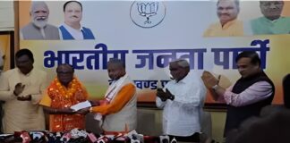 चंपाई सोरेन के बाद लोबिन हेम्ब्रम ने भी BJP का थामा दामन