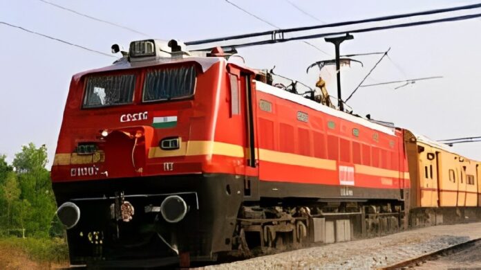 पूजा स्पेशल बनकर चलेगी चार जोड़ी स्पेशल ट्रेनें