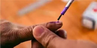 Jharkhand Election 2nd Phase Voting: झारखंड में 3 बजे तक 61.47% वोटिंग का रिकॉर्ड दर्ज, जानें कहां हुई सबसे ज्यादा वोटिंग, देखें Video Jharkhand Election Voting