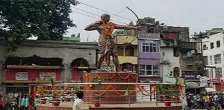 Bhagalpur News: किला घाट के पास जमुनिया नाला पर बनेगा पुल, मुख्यालय भेजा प्राक्कलन मां के महागौरी स्वरूप की पूजा हुई.