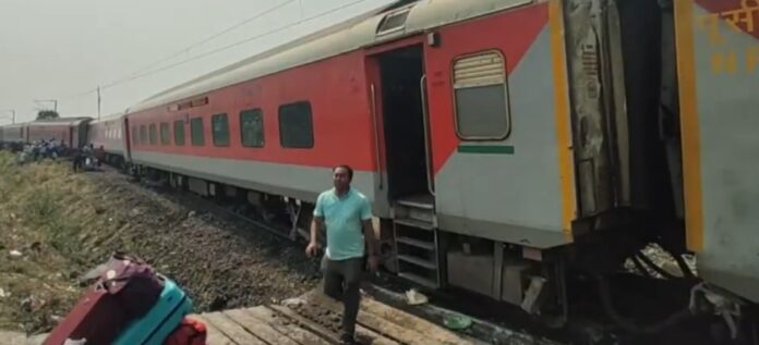 ओडिशा में डीरेल हुई कामाख्या एक्सप्रेस