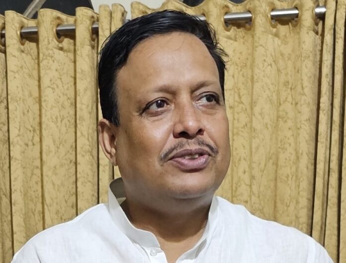 डॉ चक्रपाणि हिमांशु