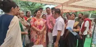 गंदगी और कचरा पसरा रहेगा तो दुर्गंध आप सभी को ही झेलनी पड़ेगी; बोले भागलपुर डीएम आपका शहर आपकी बात कार्यक्रम आयोजित