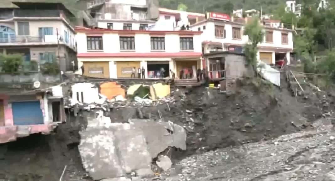 जम्मू कश्मीर में तबाही का मंजर