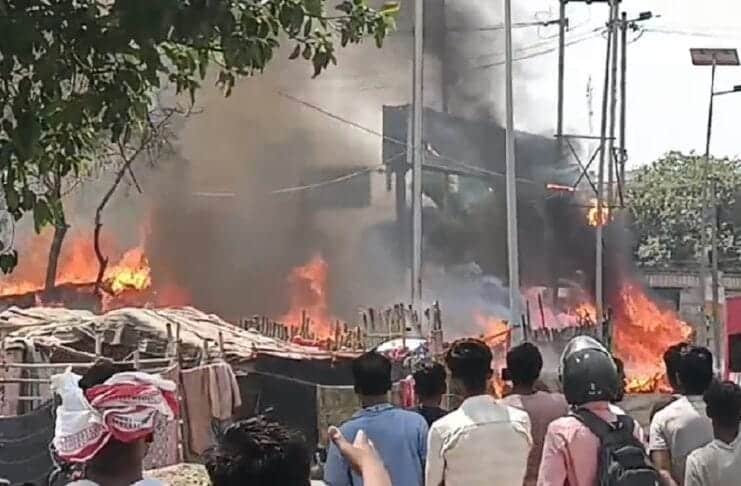 भागलपुर में लगी भीषण आग
