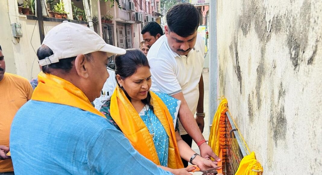 मेयर ने सड़क और नाले का किया शिलान्यास
