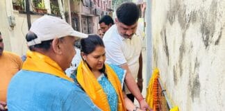 मेयर ने सड़क और नाले का किया शिलान्यास