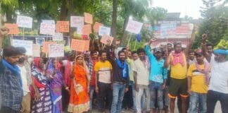 Bihar News: बिहार के इस शहर में इमरजेंसी लागू, सफाई मजदूरों के हड़ताल से निगमकर्मियों की छुट्टी रद्द हड़ताल पर चल रहे सफाइकर्मियों ने किया प्रदर्शन