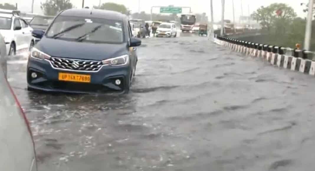 Delhi Rain Video