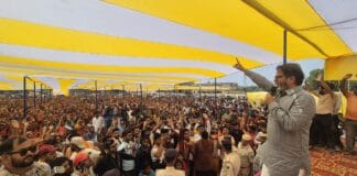 नवगछिया प्रखंड में जनसभा को संबोधित करते प्रशांत किशोर