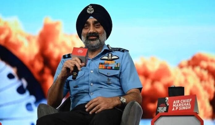 वायुसेना प्रमुख ने रक्षा सौदों की आपूर्ति में देरी पर उठाए सवाल