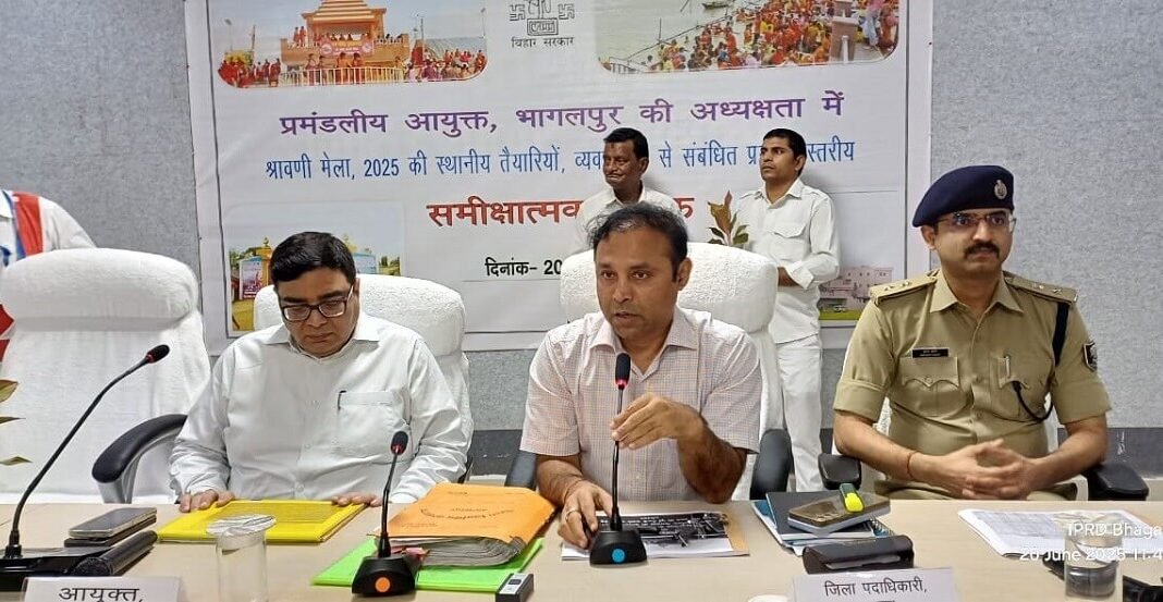 आयुक्त ने की तैयारियों की समीक्षा