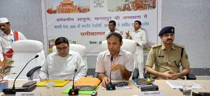 आयुक्त ने की तैयारियों की समीक्षा