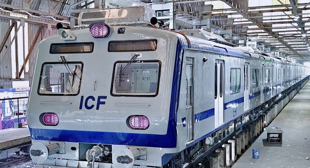 AC लोकल ट्रेन में सफर अब सिर्फ ₹29 में