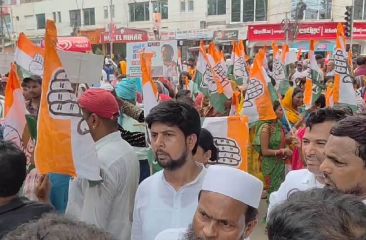 भागलपुर में कांग्रेस का उग्र प्रदर्शन