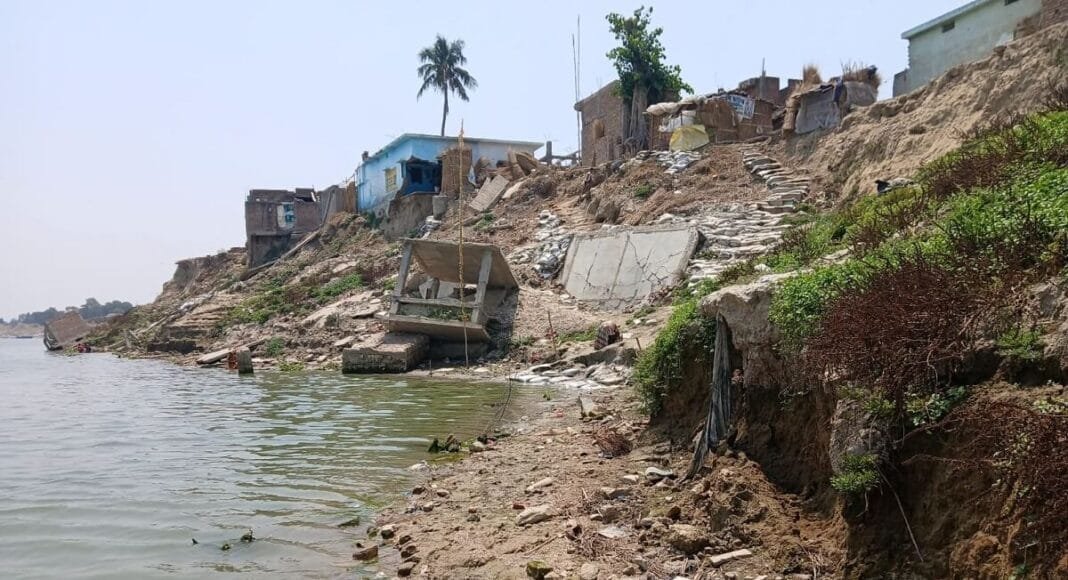 मसाढ़ू गांव पर मंडराया कटाव का खतरा