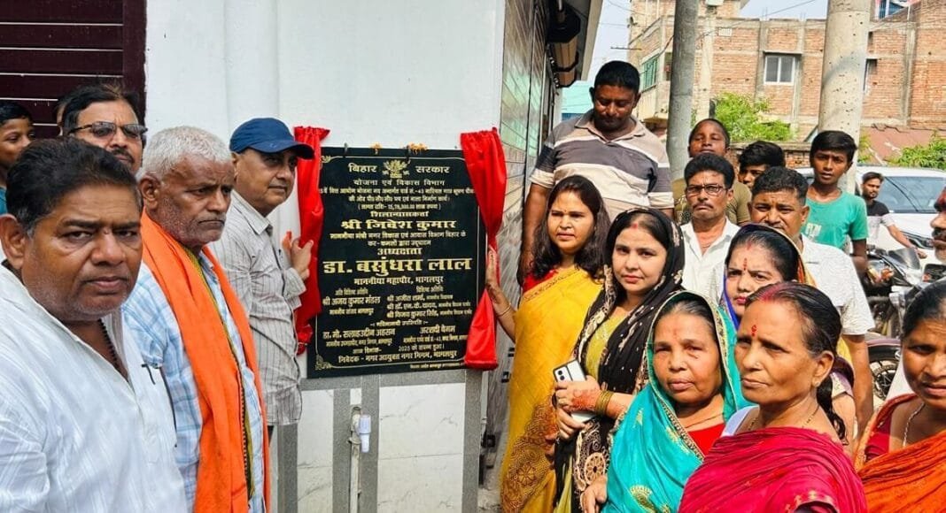 मेयर ने सड़क और नाला निर्माण का शिलान्यास किया