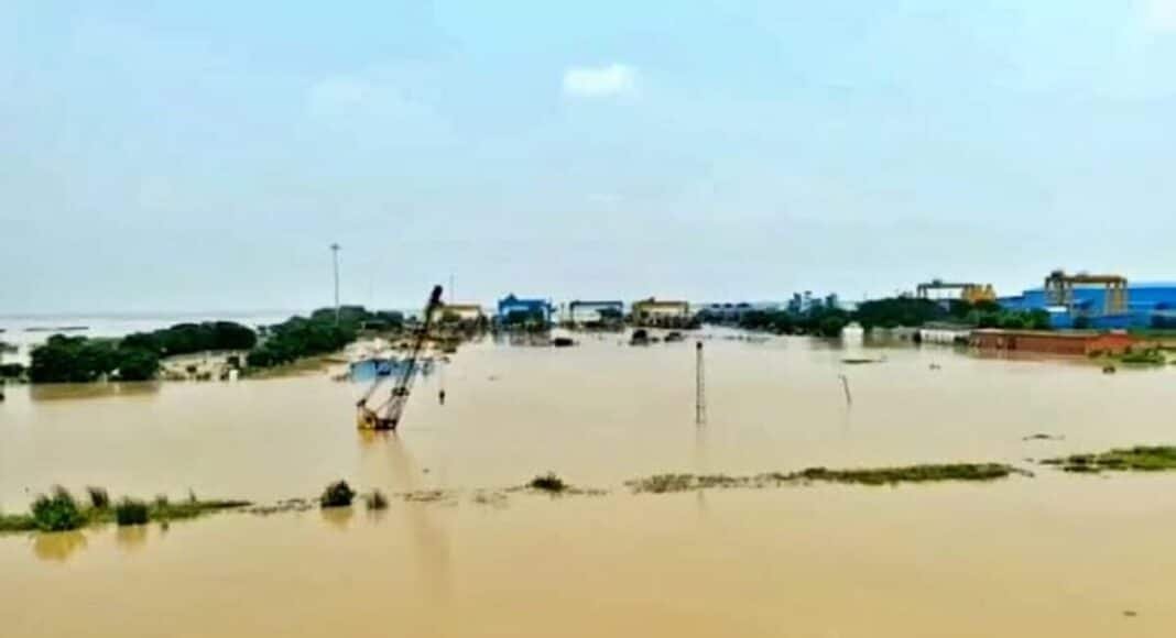बाढ़ से दियारा के 78 स्कूल बंद