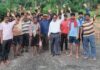 नक्सली इलाके में आधी रात सड़क बनती देख भड़के ग्रामीण