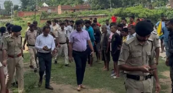 नवादा में तनाव के बाद पुलिस छावनी बना इलाका