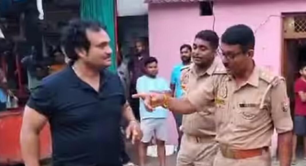 नशे में चूर ड्रग इंस्पेक्टर की दबंगई