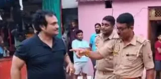 UP News: नशे में चूर ड्रग इंस्पेक्टर की दबंगई, SHO का कॉलर पकड़कर दी धक्का नशे में चूर ड्रग इंस्पेक्टर की दबंगई