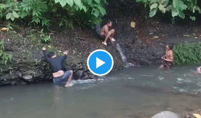 पल भर में मस्ती का माहौल बना दहशत