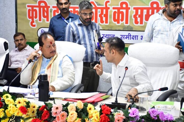 उपमुख्यमंत्री ने मांगी जवाबदेही