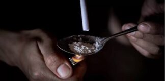 खतरे में युवाओं का भविष्य