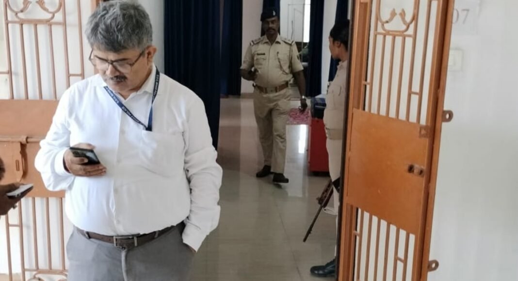 भागलपुर में सब रजिस्ट्रार के घर ईओयू की छापेमारी