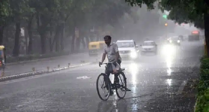 यूपी–एमपी समेत कई राज्यों में जारी किया अलर्ट यूपी–एमपी समेत कई राज्यों में जारी किया अलर्ट