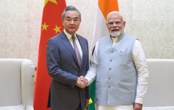 पीएम मोदी से चीनी विदेश मंत्री वांग यी ने की मुलाकात