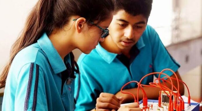 युवाओं के लिए खुल रहे नए रास्ते