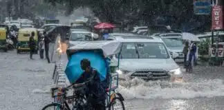 Heavy Rain Alert: दार्जिलिंग-कलिम्पोंग में भूस्खलन के बाद रेड अलर्ट जारी, बंगाल में मचेगी तबाही? भूस्खलन के बाद रेड अलर्ट जारी