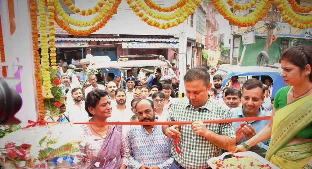 सुधा मिल्क पार्लर का उद्घाटन