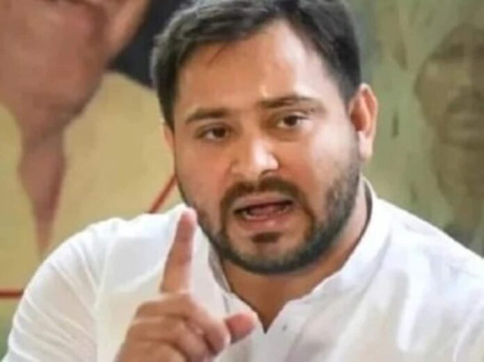 तेजस्वी बोले- आपका क्या है, आप बिहार को ठगकर गुजरात बस जायेंगे, हमें तो यहीं जीना-मरना है