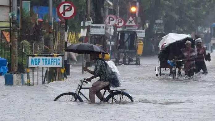 तमिलनाडु में तूफानी बारिश तमिलनाडु में तूफानी बारिश