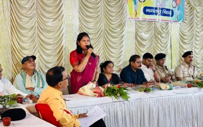 दुर्गा पूजा महोत्सव की तैयारी दुर्गा पूजा महोत्सव की तैयारी