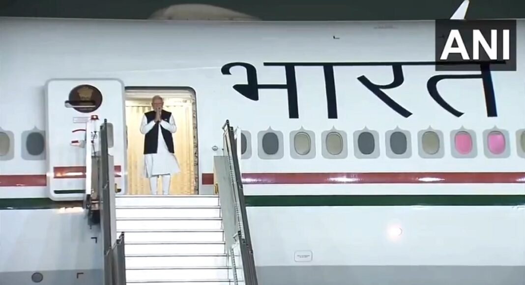 PM Modi Returned Home