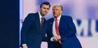 Watch Video : अमेरिका में राष्ट्रपति के करीबी कंजर्वेटिव लीडर चार्ली कर्क की हत्या, डोनाल्ड ट्रंप दुखी कंजर्वेटिव लीडर चार्ली कर्क की हत्या