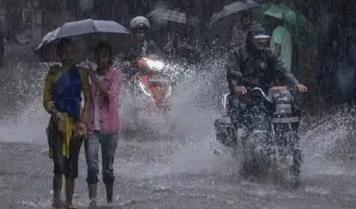 कई राज्यों में बारिश-बर्फबारी की चेतावनी कई राज्यों में बारिश-बर्फबारी की चेतावनी