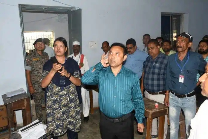 Bhagalpur DM inspection भागलपुर डीएम ने फैसिलिटेशन सेंटर का किया निरीक्षण