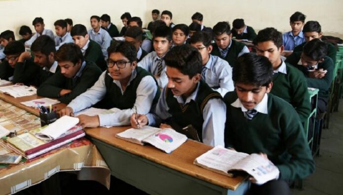 सीबीएसई ने जारी की डेटशीट, पहले दिन मैथ्स का एग्जाम