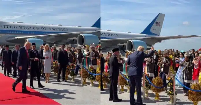 Donald Trump, Malaysia प्लेन से उतरते ही ट्रंप लगाने लगे ठुमके