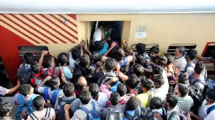 Platform Ticket मुंबई और गुजरात में प्लेटफॉर्म टिकट फ्री