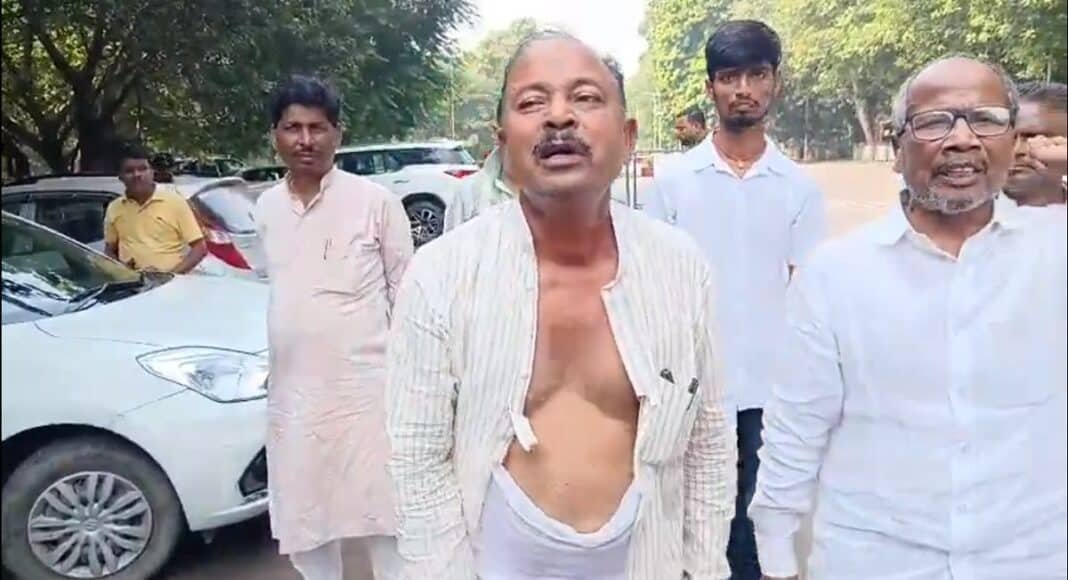 राजद नेता का राबड़ी आवास पर हाई वोल्टेज प्रदर्शन