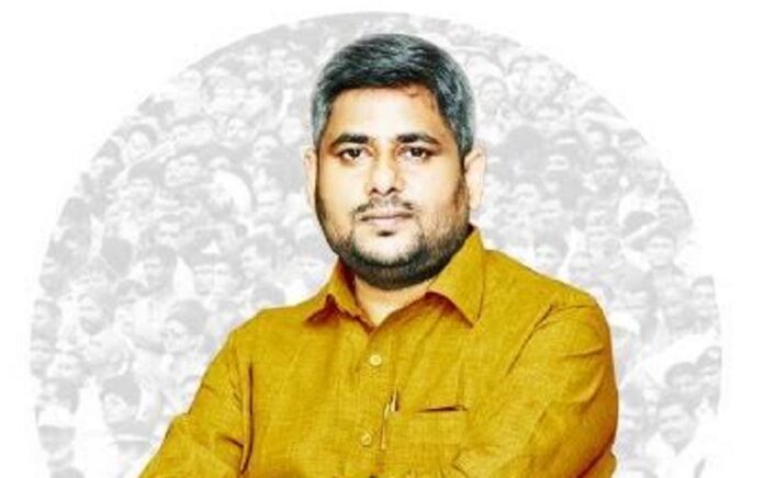 बीजेपी प्रत्याशी रोहित पांडेय