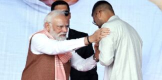 मंत्री पद की शपथ लेने के बाद पीएम मोदी से दीपक कुशवाहा ने मुलाकात की