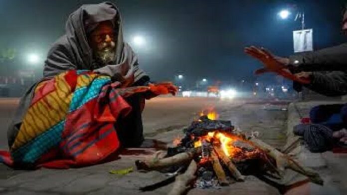 दिसंबर आते ही हड्डियां जमा देने वाली पड़ेगी ठंड